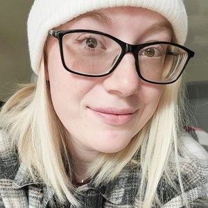 Meet your Posher, Katelyn